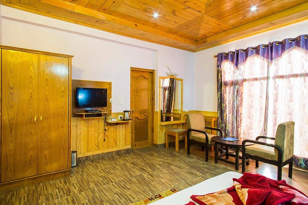 Village Live In Resort Chail Esterno foto