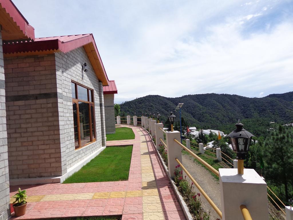 Village Live In Resort Chail Esterno foto